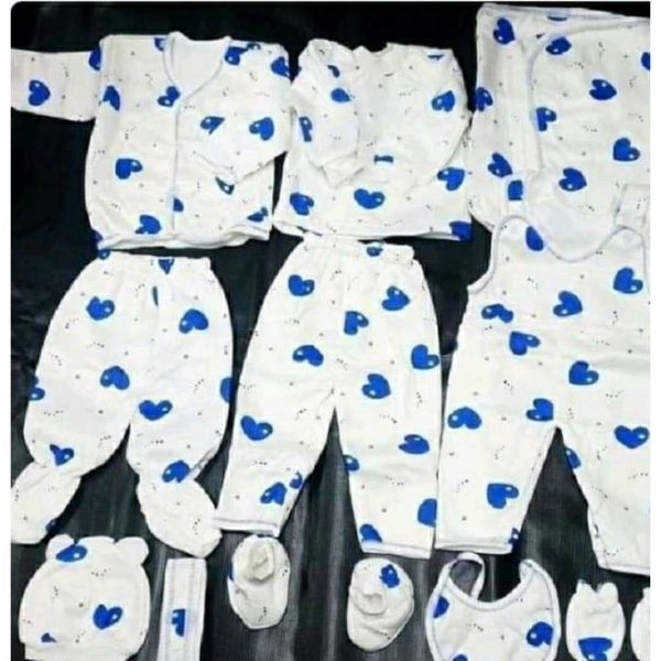 Fashion Lucky Star 11 Pieces New Born Baby Receiving Set - White With Prints