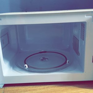 Microwave cuntada ku kululeysan karto